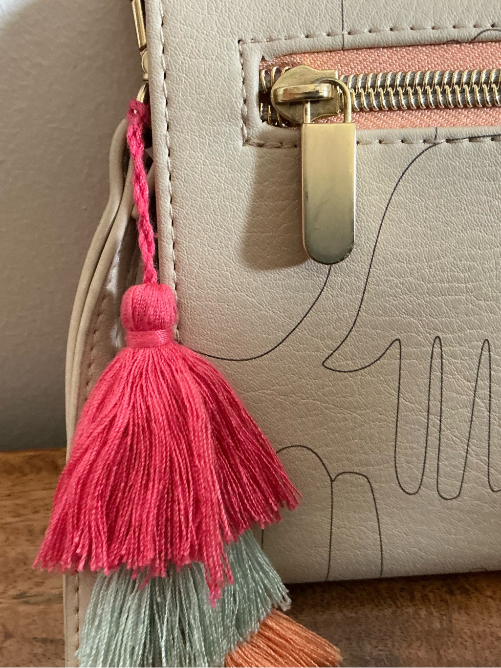 Jungalow By Justina Blakeney Wristlet Wallet Cream Sun Hamsa Print Tassel Strap — image 7 of 8